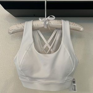 New Lululemon White Free to Be Elevated Sports Bra Size 2